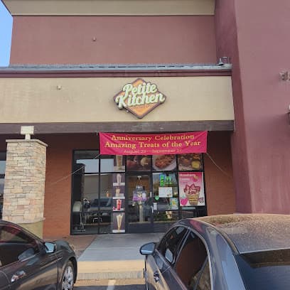 Petite Kitchen Bonjour Tea & Crepe